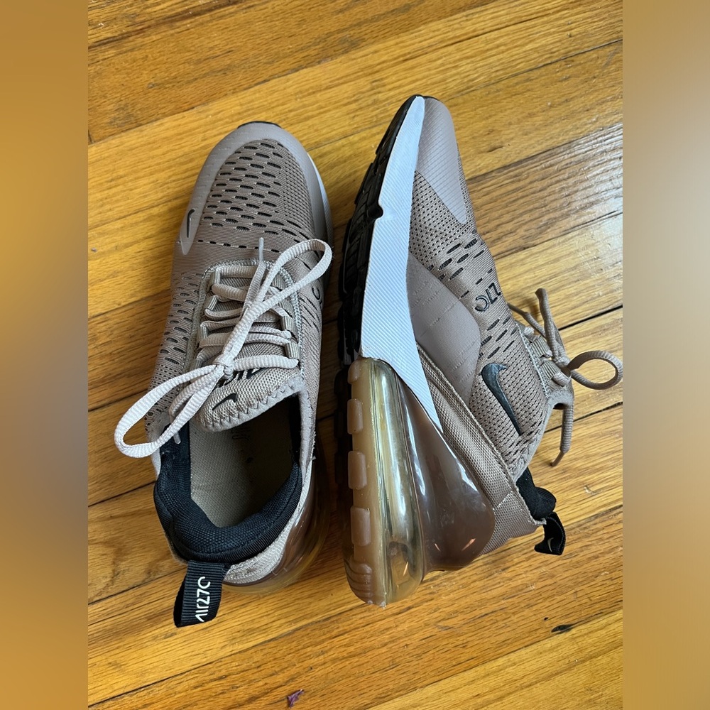 Nike Airmax 270C brown women’s size 8 sneakers